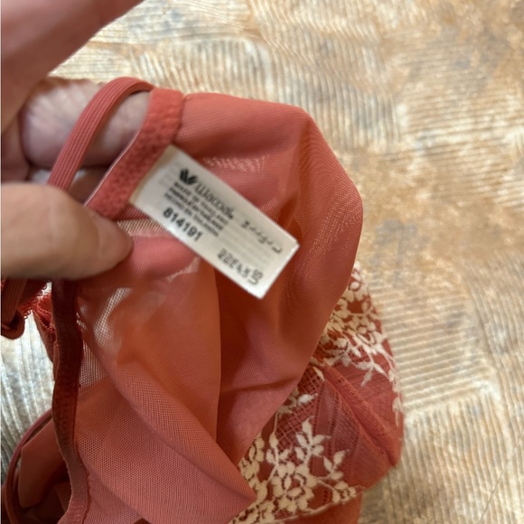 Wacoal Coral and White Lace Chemise - Picture 8 of 8